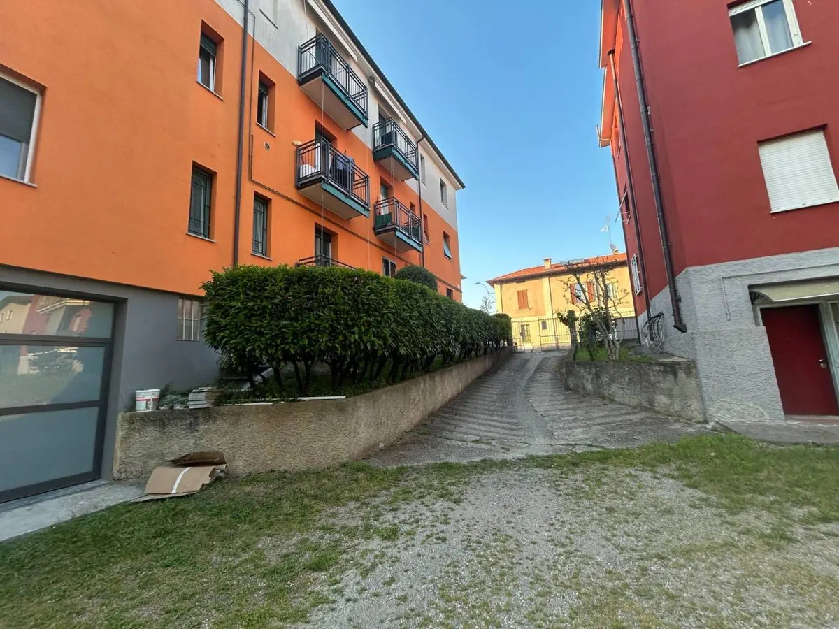 Garage in Via Ruggero Leoncavallo, Treviglio