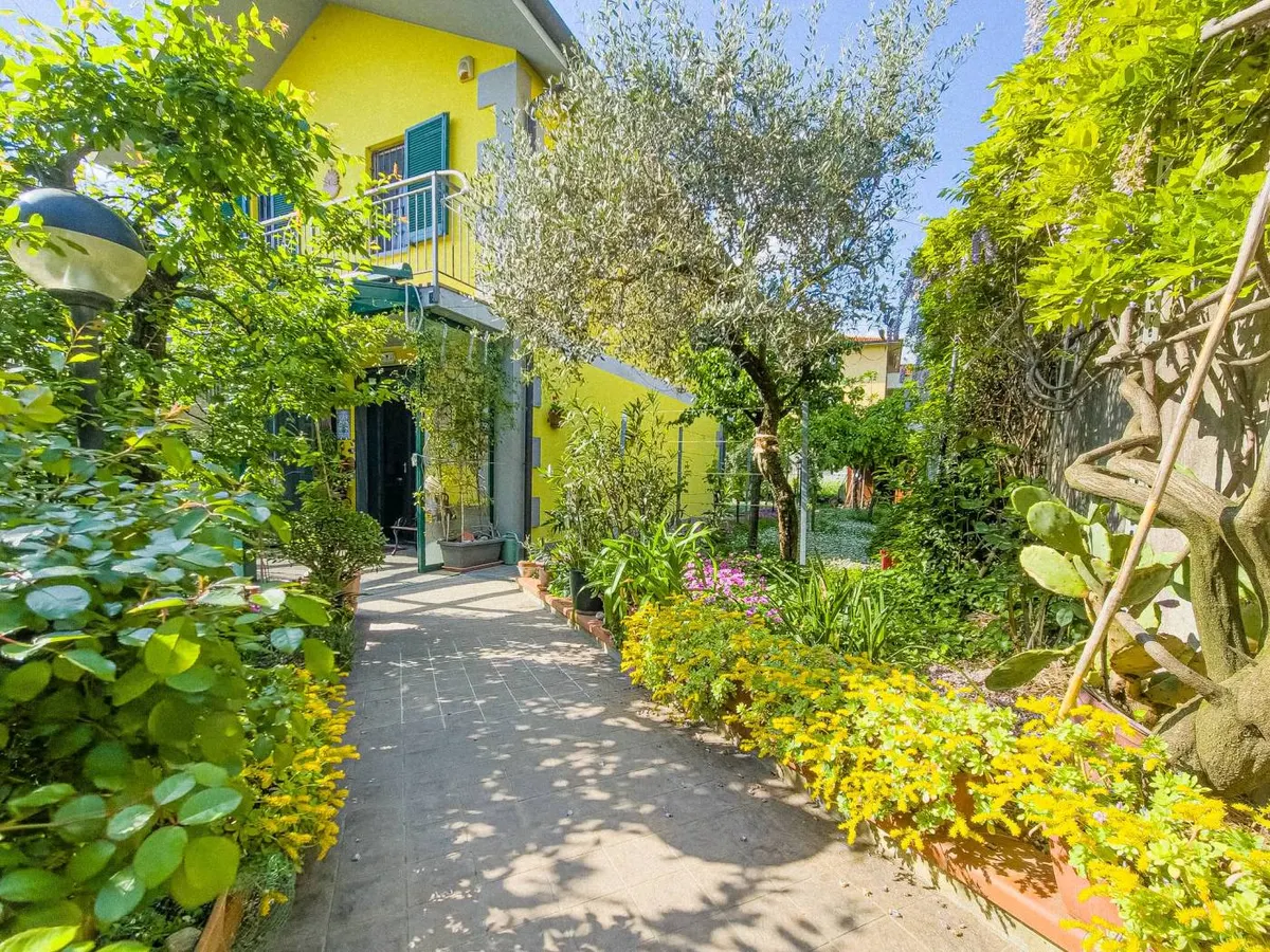 Villa in Via Coniugi Curletti, Treviglio